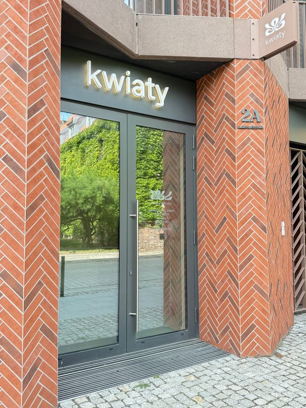 Kwiaciarnia flowers with love, Bernardyńska 2A, Wrocław